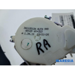 Alfa Romeo - Giulietta - Rear seatbelt, right