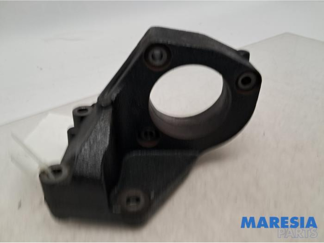 Alfa Romeo - Giulietta - Support (miscellaneous)