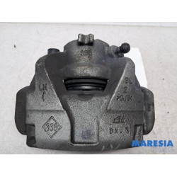 Renault - Captur - Front brake calliper, left