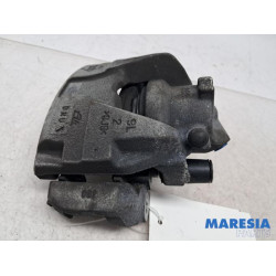 Renault - Captur - Front brake calliper, left