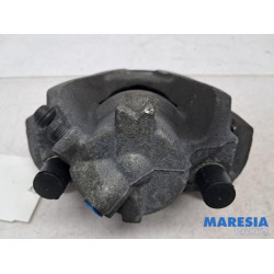 Renault - Captur - Front brake calliper, left