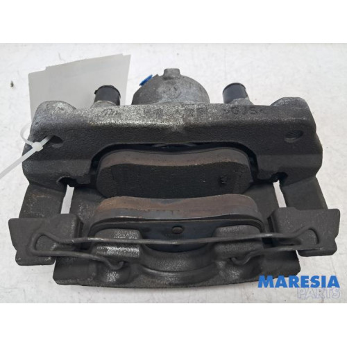 Renault - Captur - Front brake calliper, left