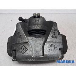 Renault - Captur - Front brake calliper, right