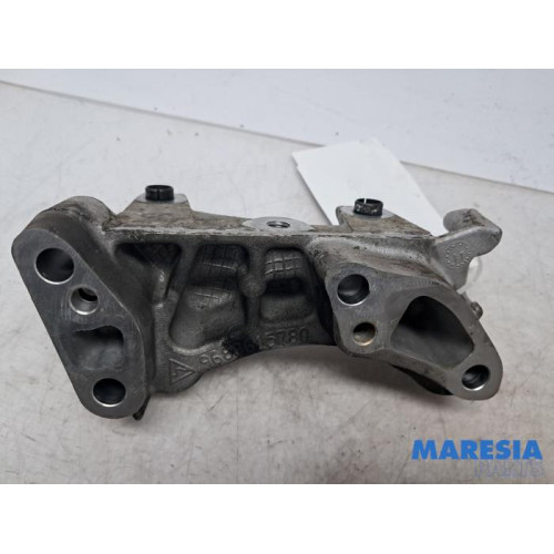 Peugeot - Partner - Engine mount