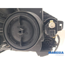 Renault - Trafic - Koplamp links