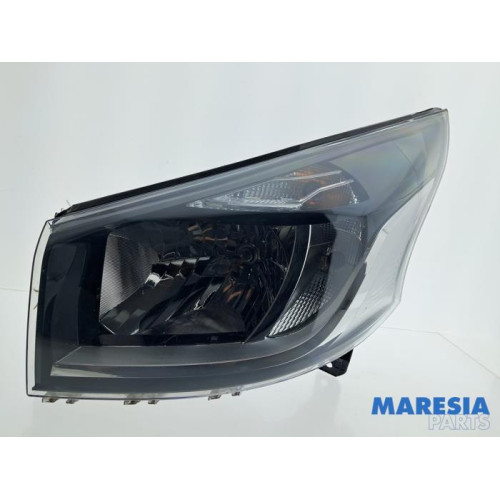 Renault - Trafic - Koplamp links