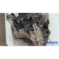 Renault - Trafic - Versnellingsbak