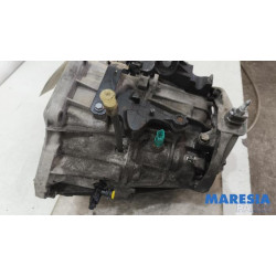 Renault - Trafic - Versnellingsbak