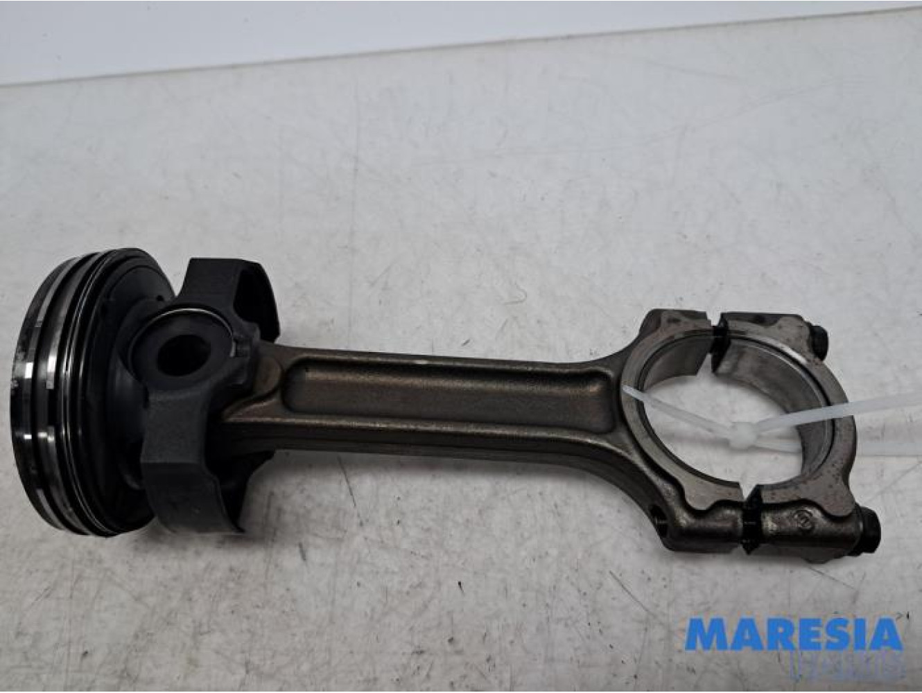Renault - Kangoo - Connecting rod