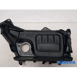 Renault - Trafic - Engine cover
