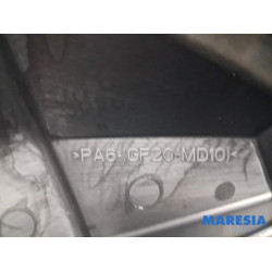 Renault - Trafic - Engine cover