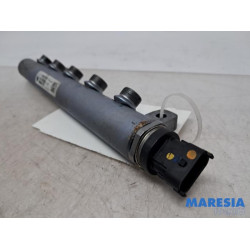 Renault - Trafic - Fuel injector nozzle