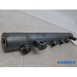 Renault - Trafic - Fuel injector nozzle