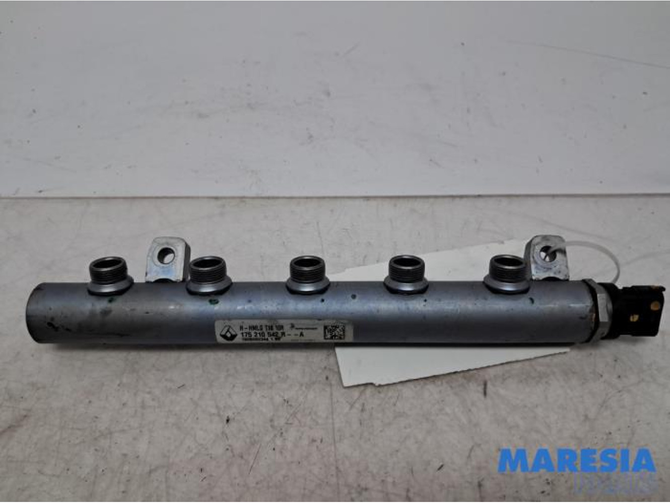Renault - Trafic - Fuel injector nozzle