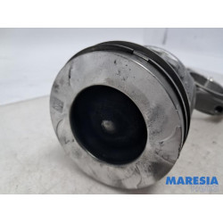 Renault - Trafic - Piston