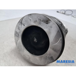 Renault - Trafic - Piston