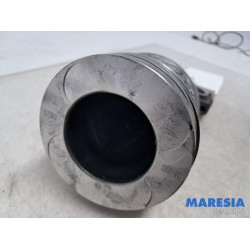 Renault - Trafic - Piston