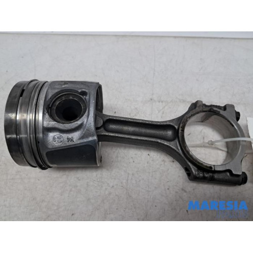 Renault - Trafic - Piston