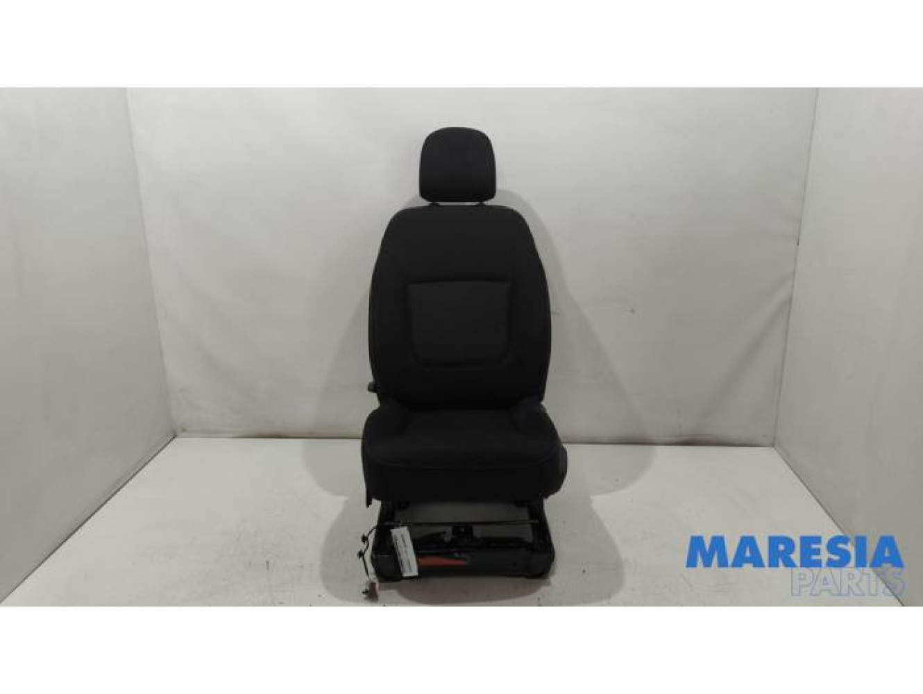 Renault - Trafic - Sitz links