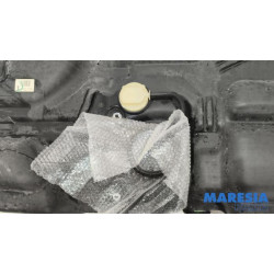 Renault - Trafic - Tank
