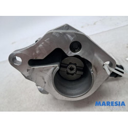 Renault - Clio - Vacuum pump (diesel)