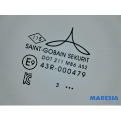 Renault - Captur - Door window 4-door, front right