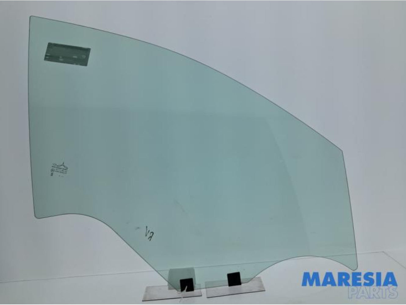 Renault - Captur - Door window 4-door, front right