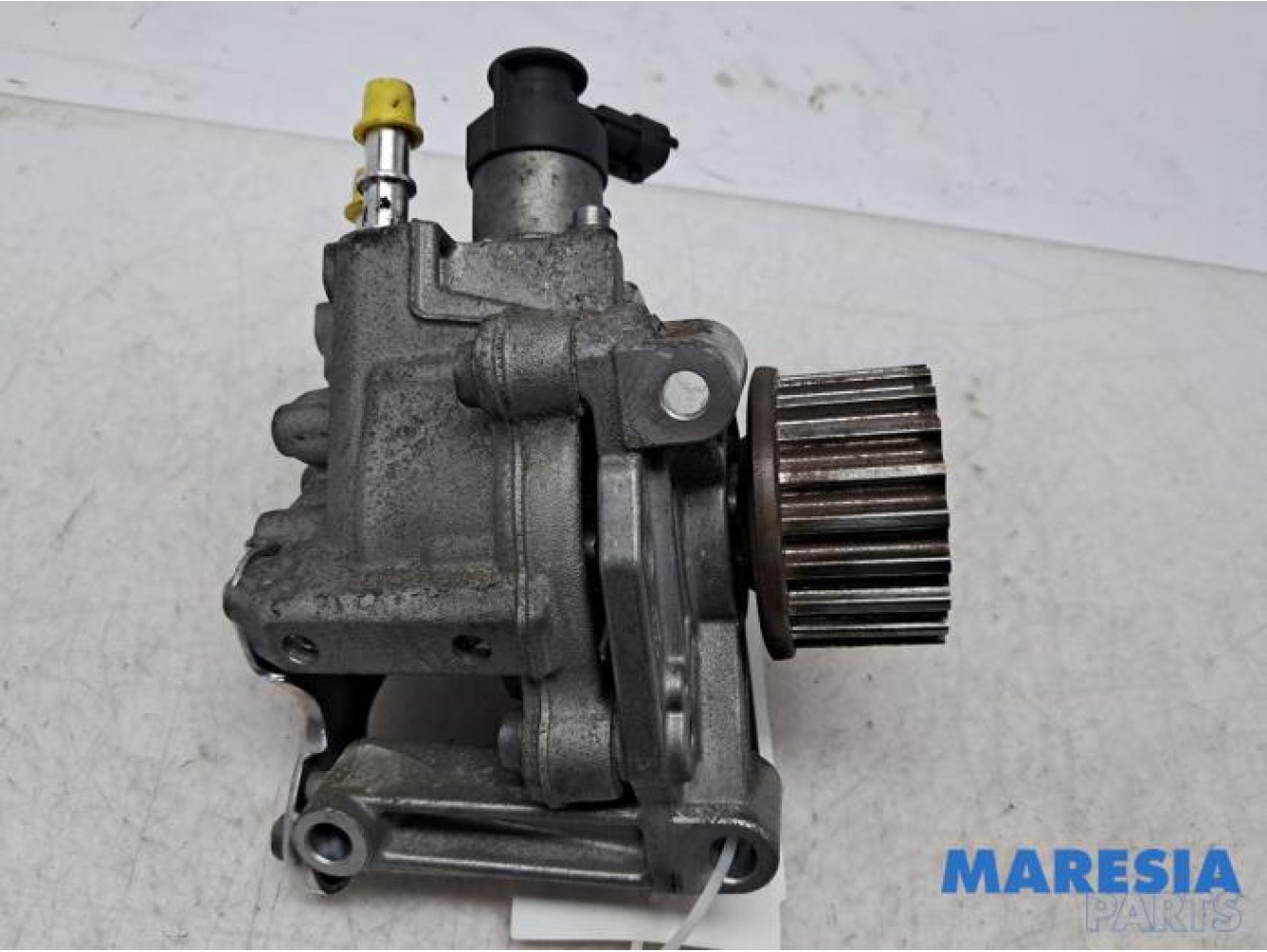 Renault - Clio - Mechanical fuel pump
