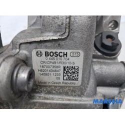 Renault - Clio - Mechanical fuel pump