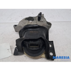 Renault - Kangoo - Engine mount