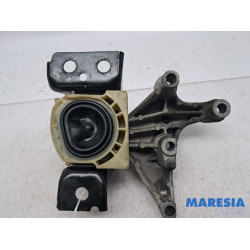 Renault - Kangoo - Engine mount