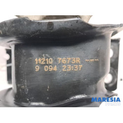 Renault - Kangoo - Engine mount
