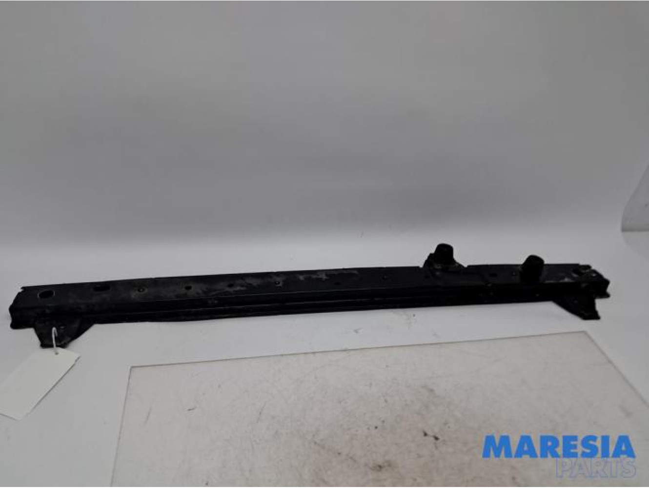 Renault - Kangoo - Radiator bar