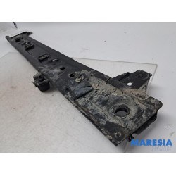 Renault - Kangoo - Radiator bar