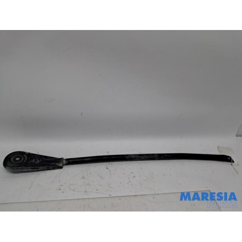Renault - Trafic - Front torque rod, right