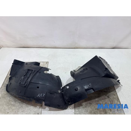 Renault - Trafic - Wheel arch liner