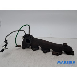 Opel - Vivaro - Exhaust manifold