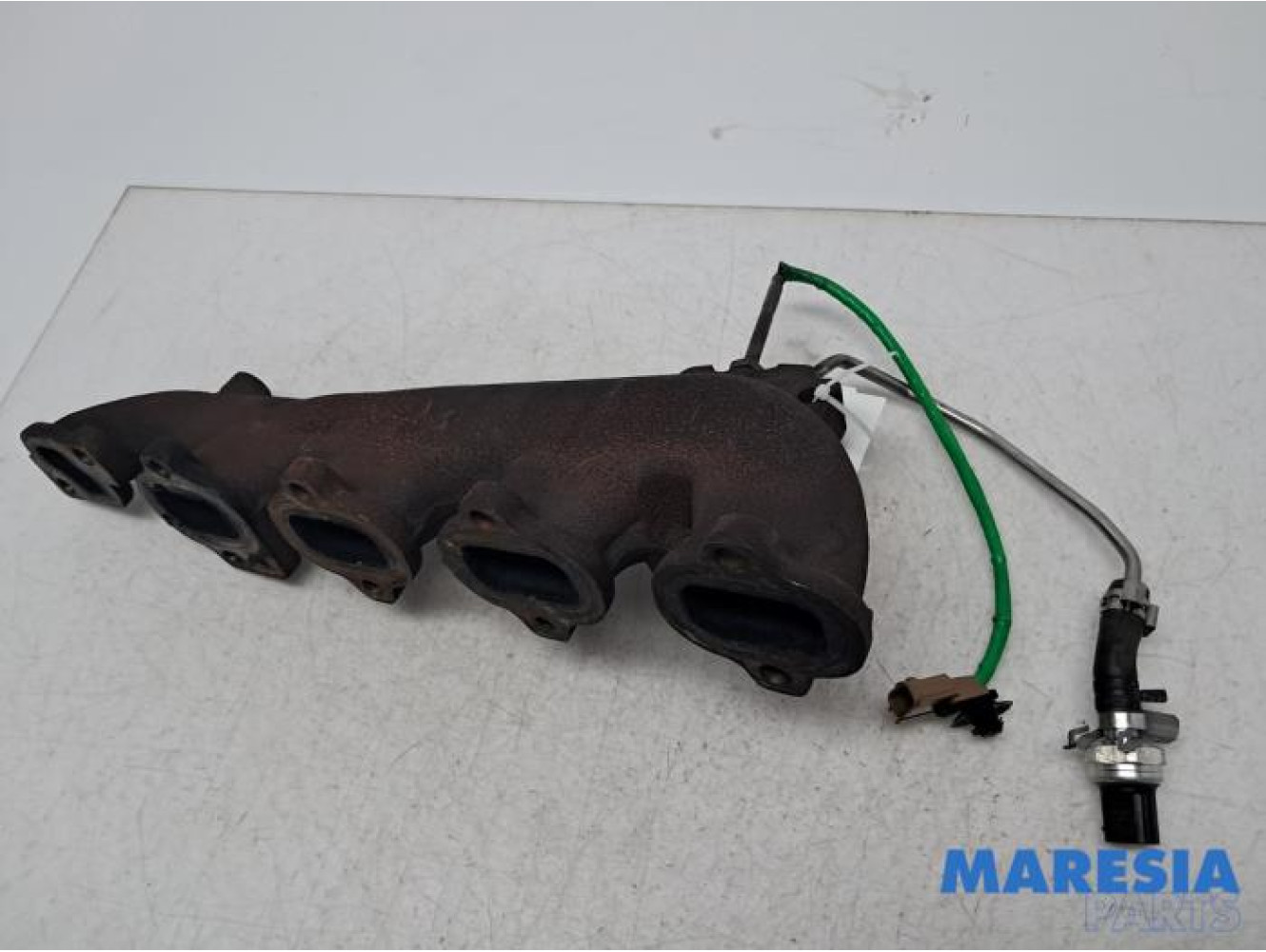 Opel - Vivaro - Exhaust manifold