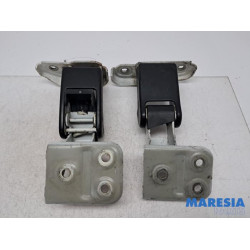 Peugeot - Expert - Rear door hinge, left