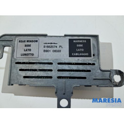 Fiat - 500 - Antenna Amplifier