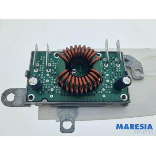 Fiat - 500 - Antenna Amplifier