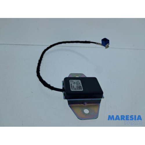 Fiat - 500 - Antenna Amplifier