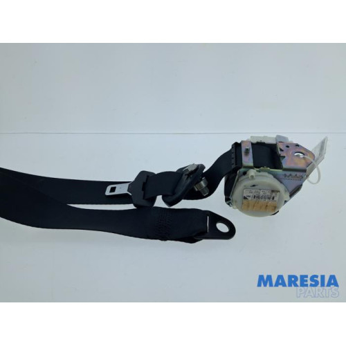 Fiat - 500 - Rear seatbelt, right