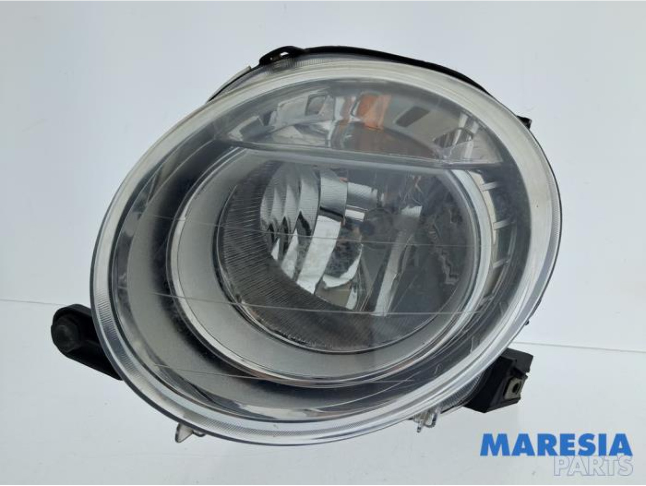 Fiat - 500 - Headlight, left