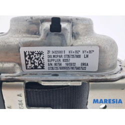 Fiat - 500 - Front seatbelt, left