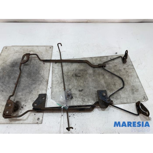 Fiat - Talento - Spare wheel mechanism