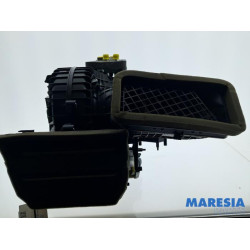 Renault - Twingo - Heater housing