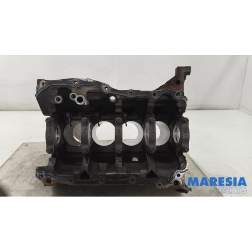 Renault - Trafic - Engine crankcase