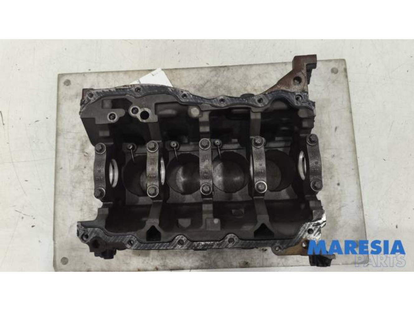Opel - Vivaro - Engine crankcase