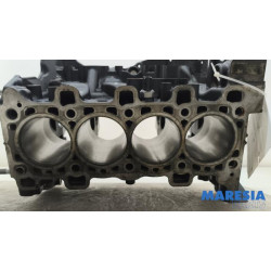Opel - Vivaro - Engine crankcase
